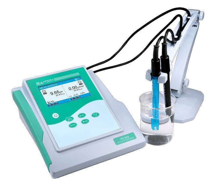 Medidor multiparámetro de pH / conductividad de mesa. Marca Apera,  modelo PC910.